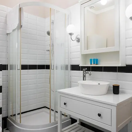 Hoza Centre By Bookinghost Apartmán Varšava
