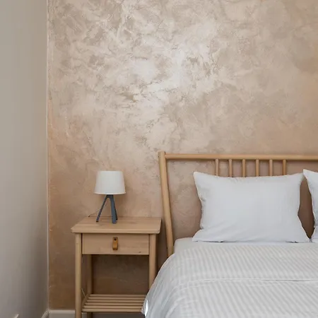 Hoza Centre By Bookinghost Warschau